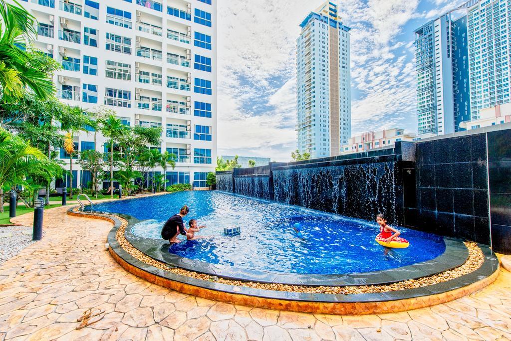 Nam Talay Jomtien Beach Екстериор снимка